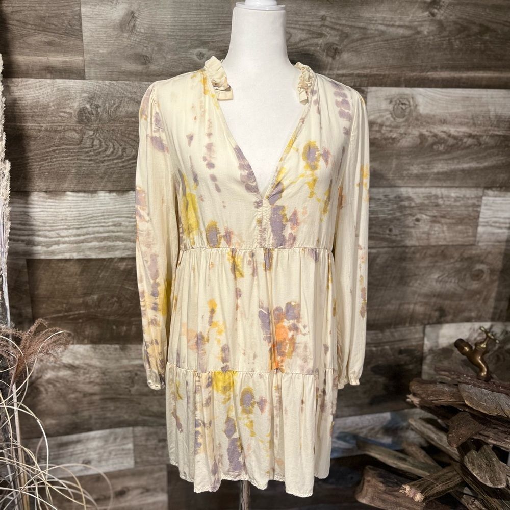 True Craft deep v-neck cream floral babydoll dress - S